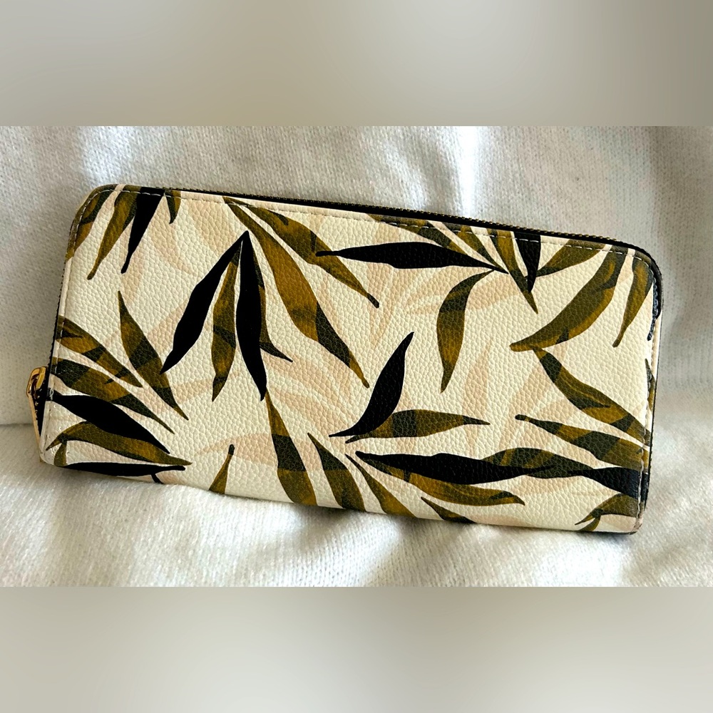 A New Day Cream and Green Botanical Print Wallet